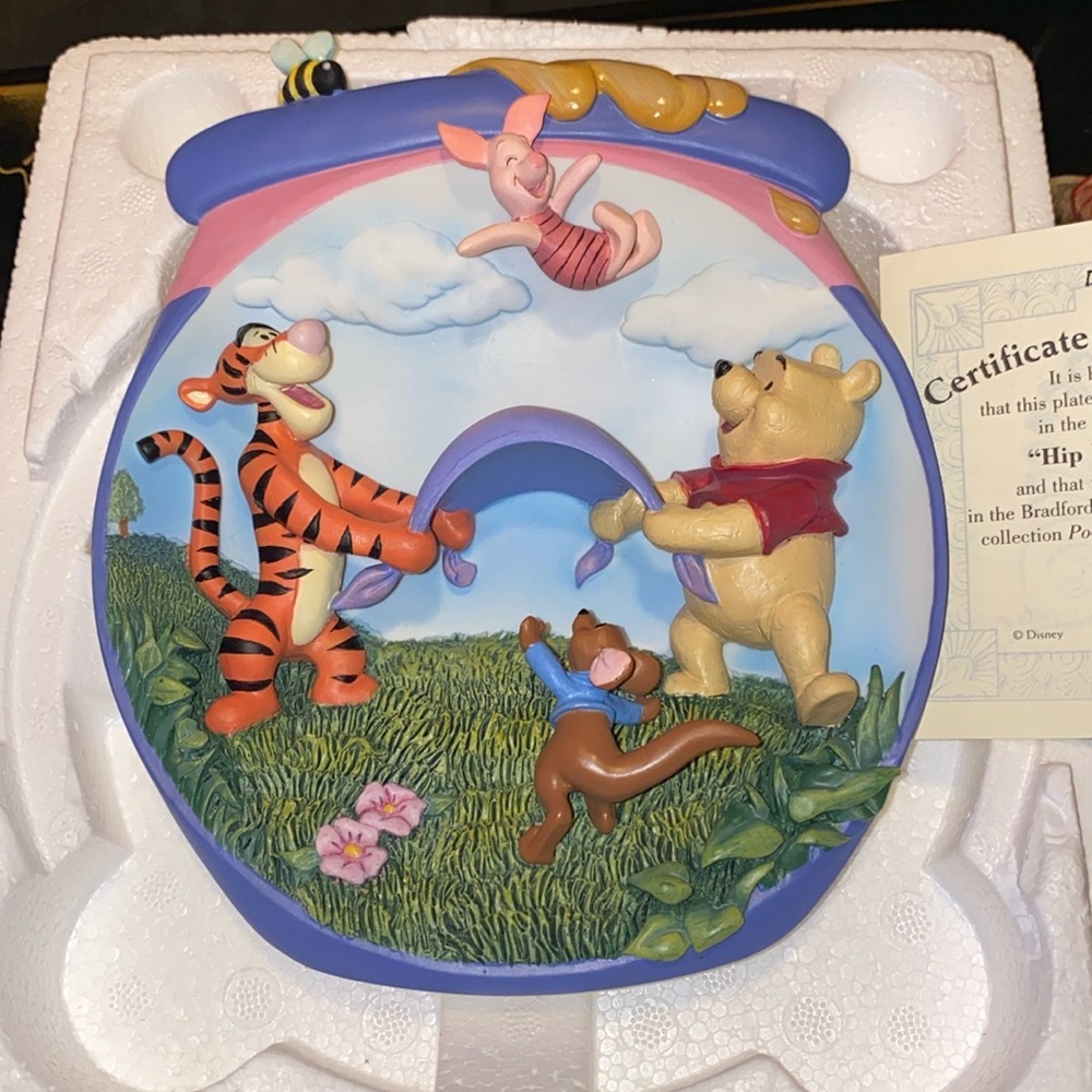Discontinued 3D Winnie the Pooh collectors plate